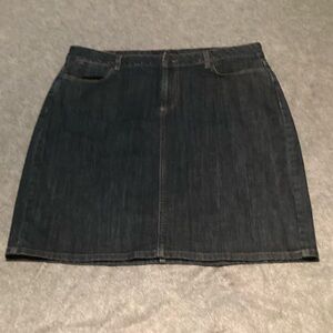 Talbots Denim Blue Midi Skirt. (C13)